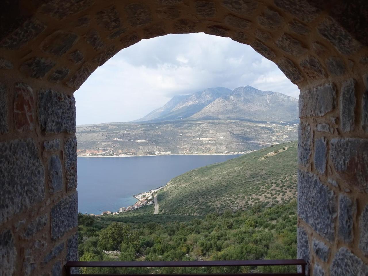 Sophia Limeni View Otel Areopoli Dış mekan fotoğraf